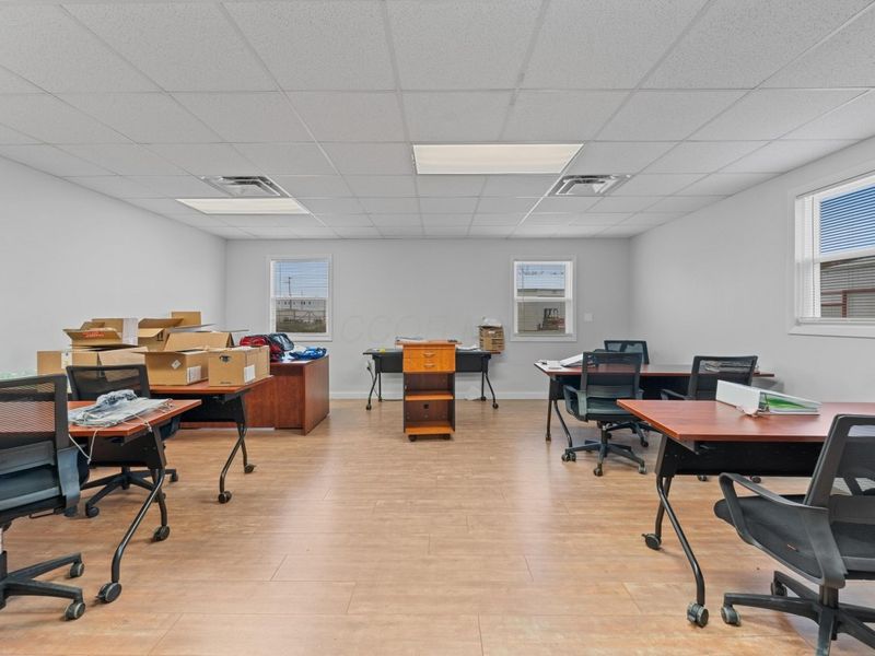 1099 US-22, Unit W, Circleville, OH 43113 Photo 26