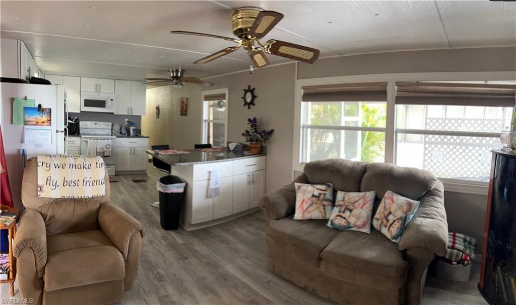 3046 Saturn Cir, North Fort Myers, FL 33903 Photo