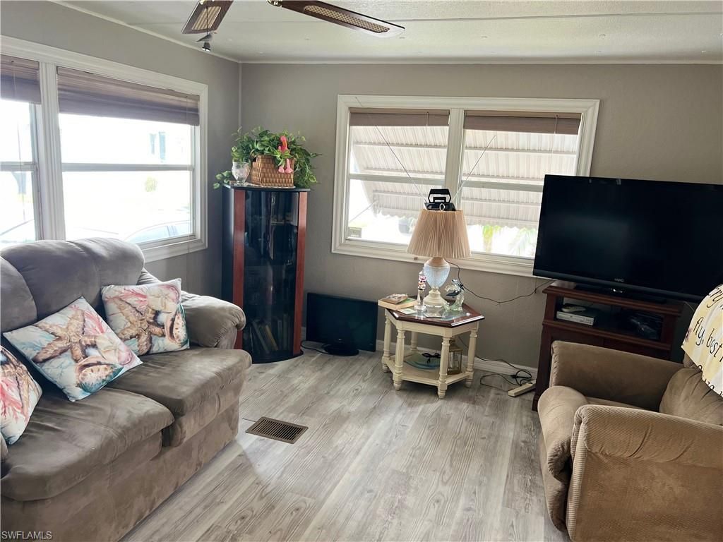 3046 Saturn Cir, North Fort Myers, FL 33903 Photo