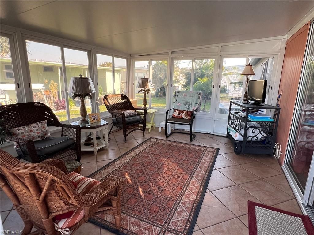 3046 Saturn Cir, North Fort Myers, FL 33903 Photo