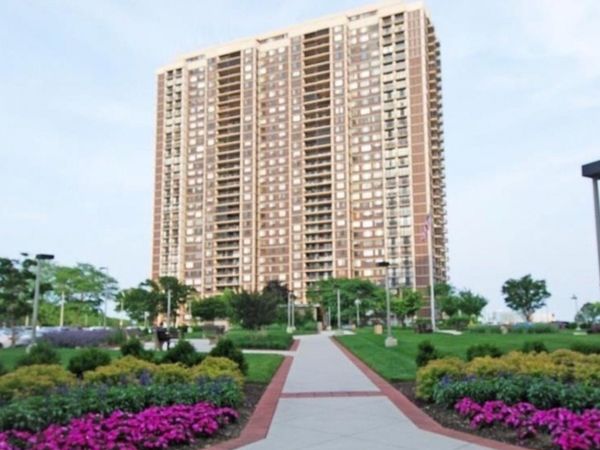 27010 Grand Central Parkway, Unit 32M, Floral Park, NY 11005