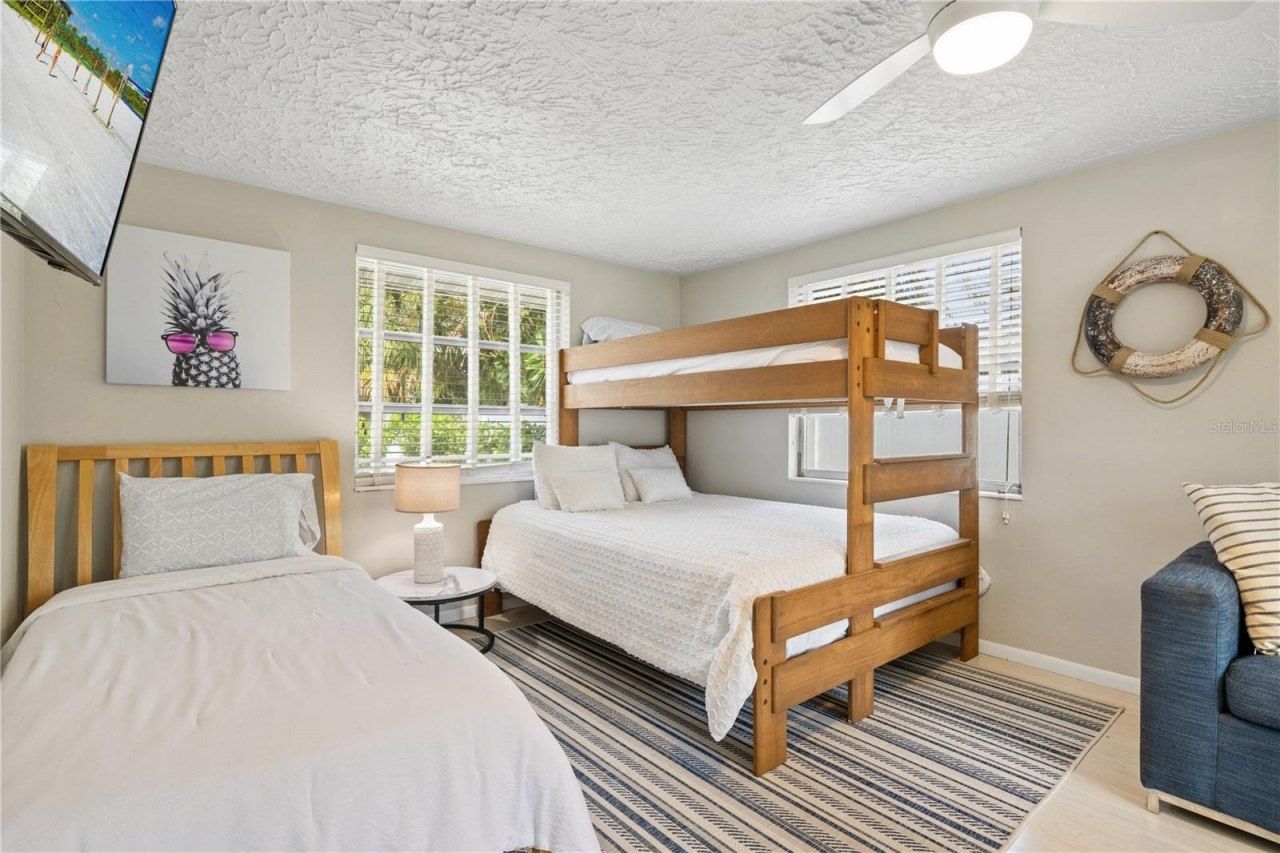 2365 Bay Street, Sarasota, FL 34237 Photo