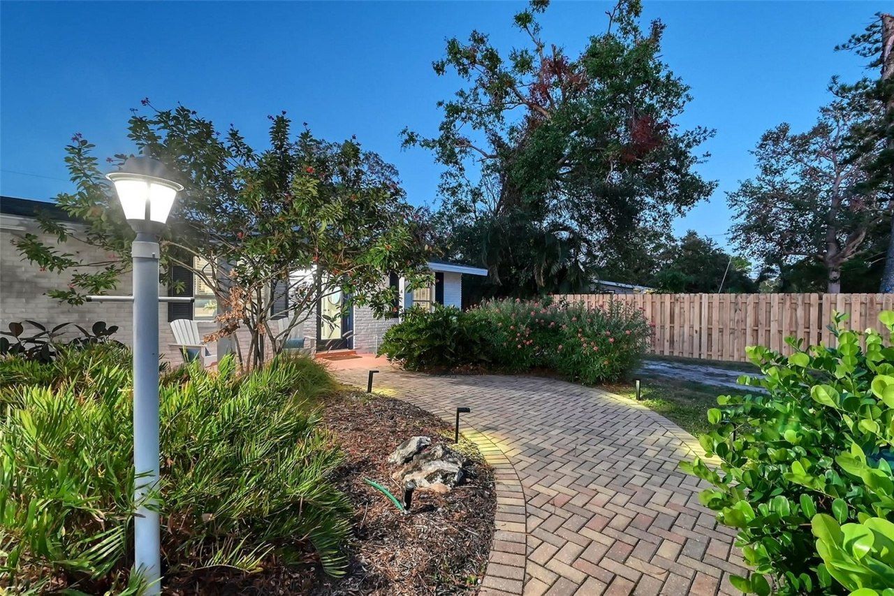 2365 Bay Street, Sarasota, FL 34237 Photo