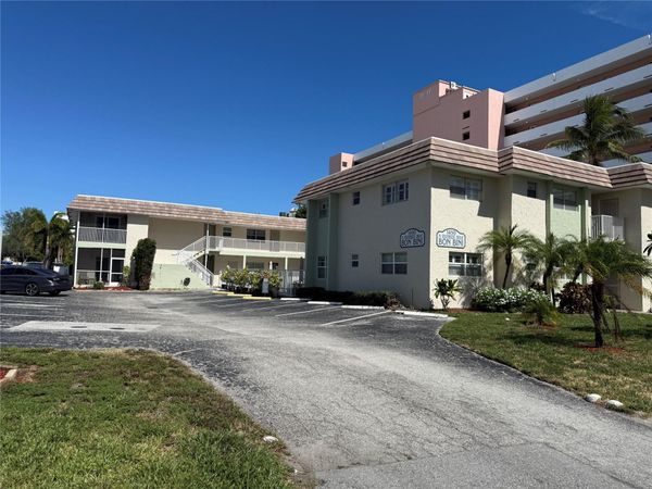 1450 N Riverside Drive, Unit 204, Pompano Beach, FL 33062