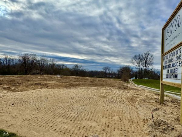 1935 N Ewing Street, Seymour, IN 47274