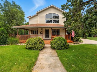 429 W Bridge Avenue, Warren, MN 56762