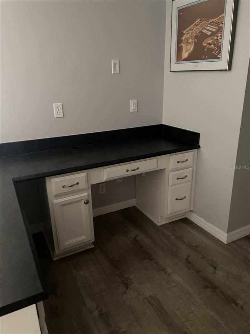 6051 Sun Boulevard, Unit 305, Saint Petersburg, FL 33715 Photo