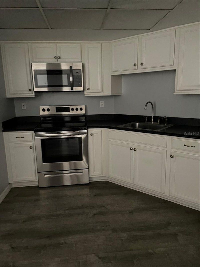 6051 Sun Boulevard, Unit 305, Saint Petersburg, FL 33715 Photo