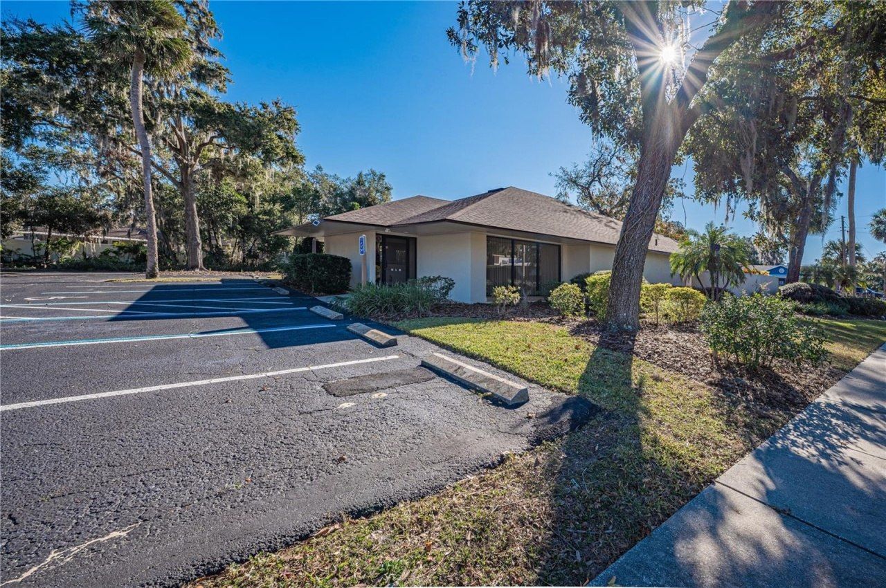 801 N Bay Street, Eustis, FL 32726 Photo