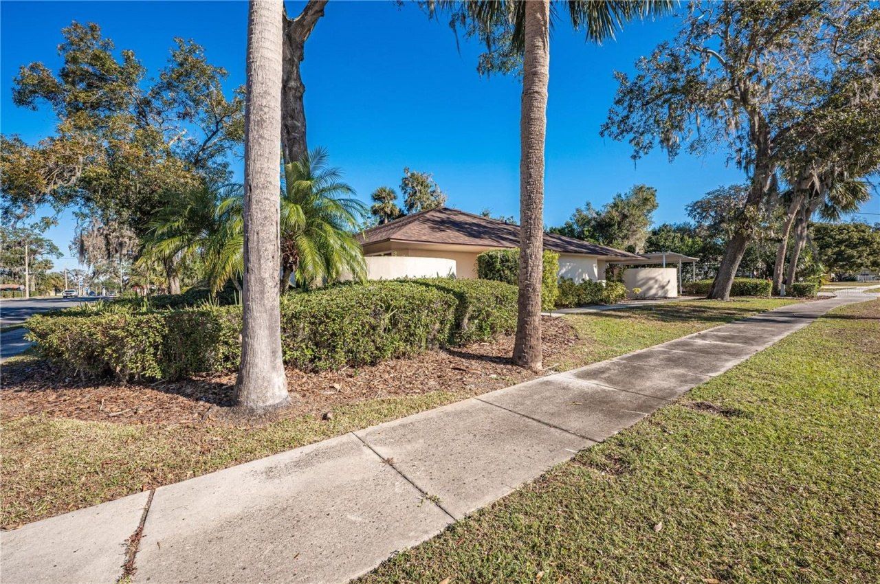 801 N Bay Street, Eustis, FL 32726 Photo