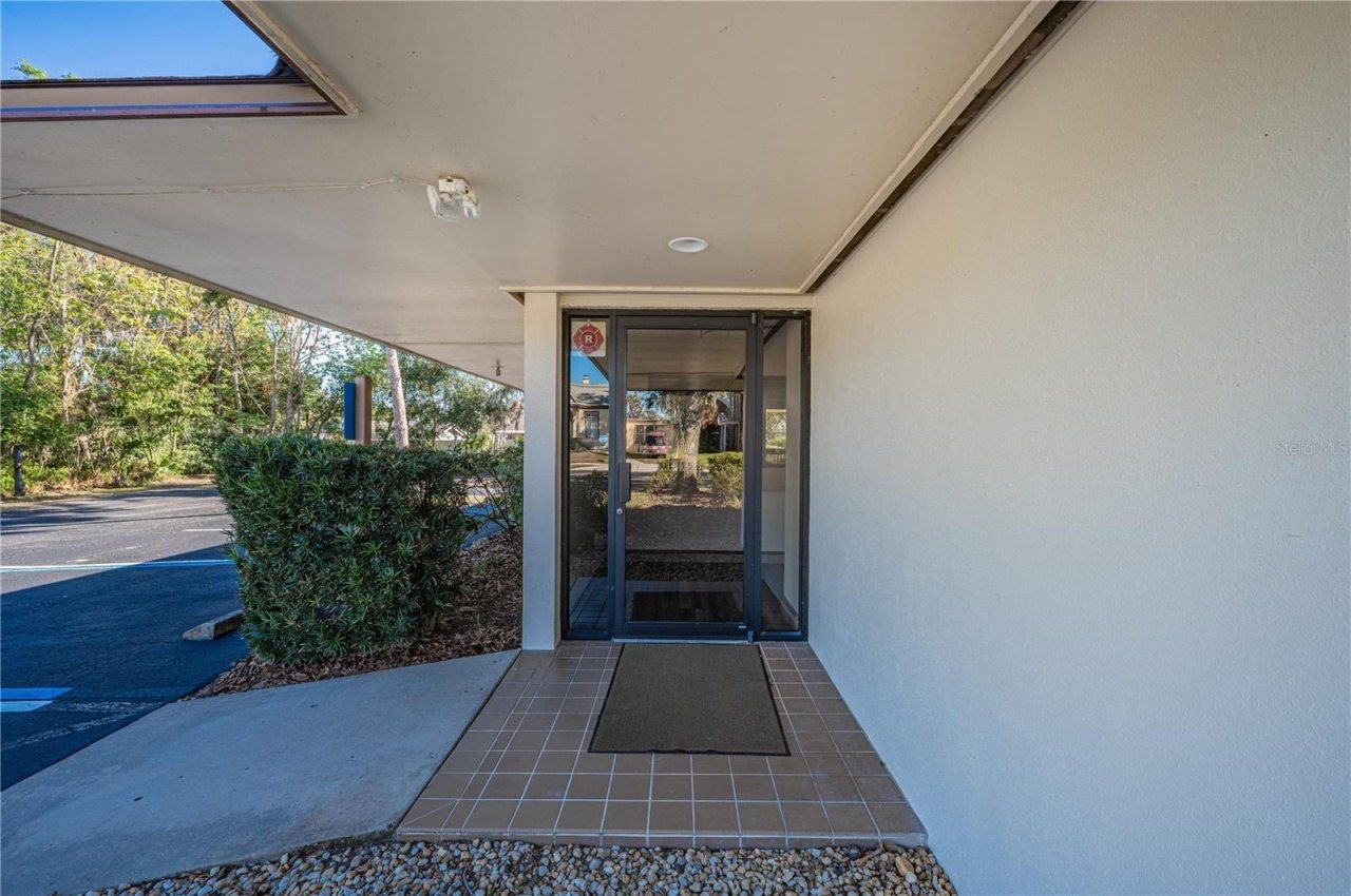 801 N Bay Street, Eustis, FL 32726 Photo