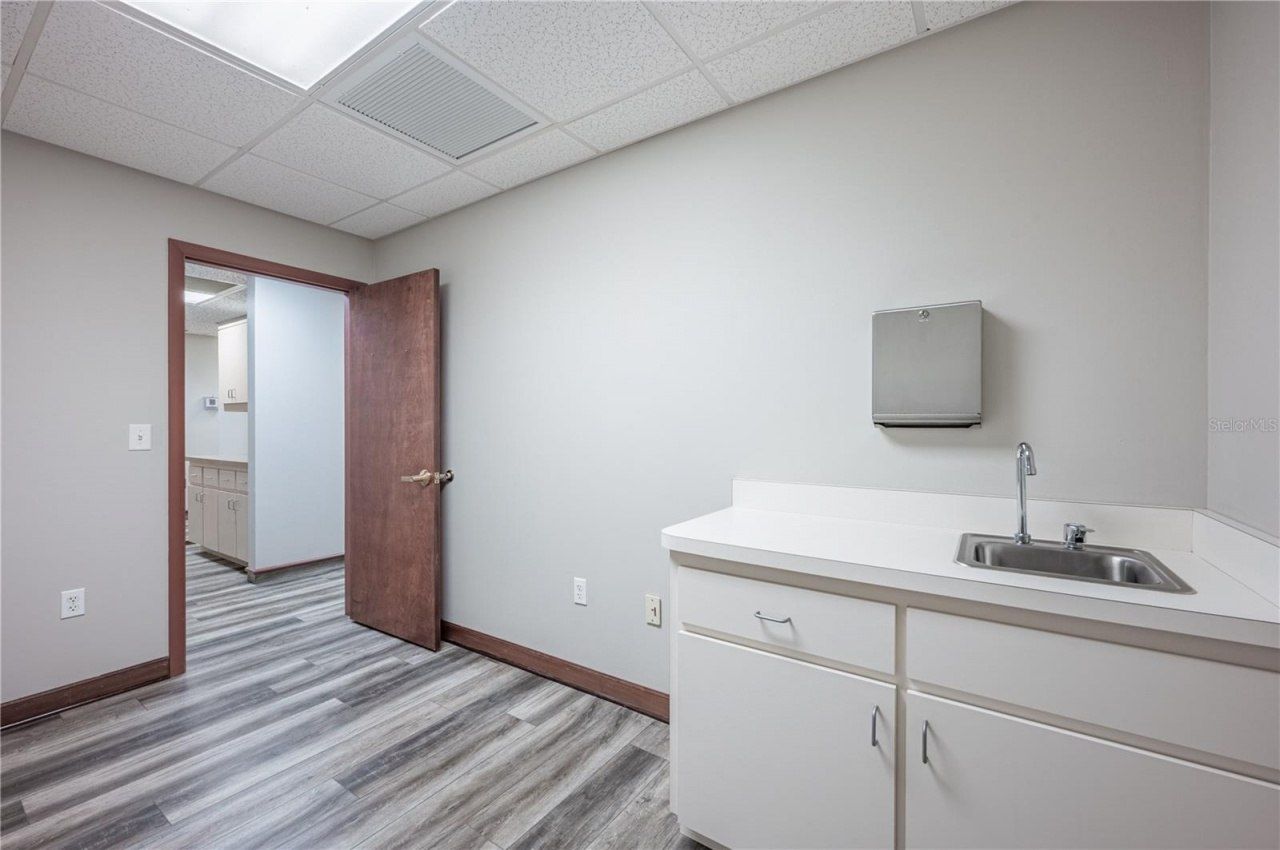 801 N Bay Street, Eustis, FL 32726 Photo