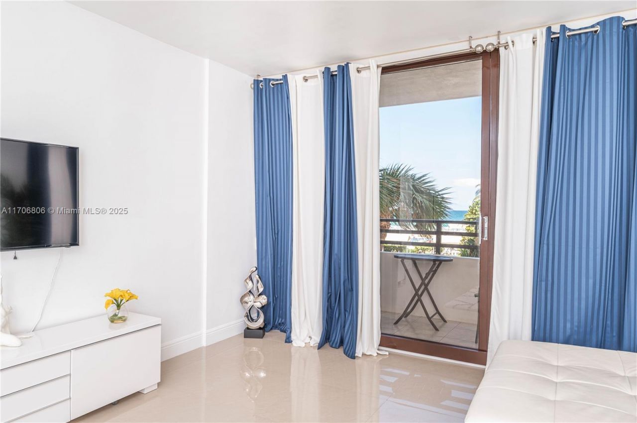 3505 S Ocean Dr, Unit 221, Hollywood, FL 33019 Photo