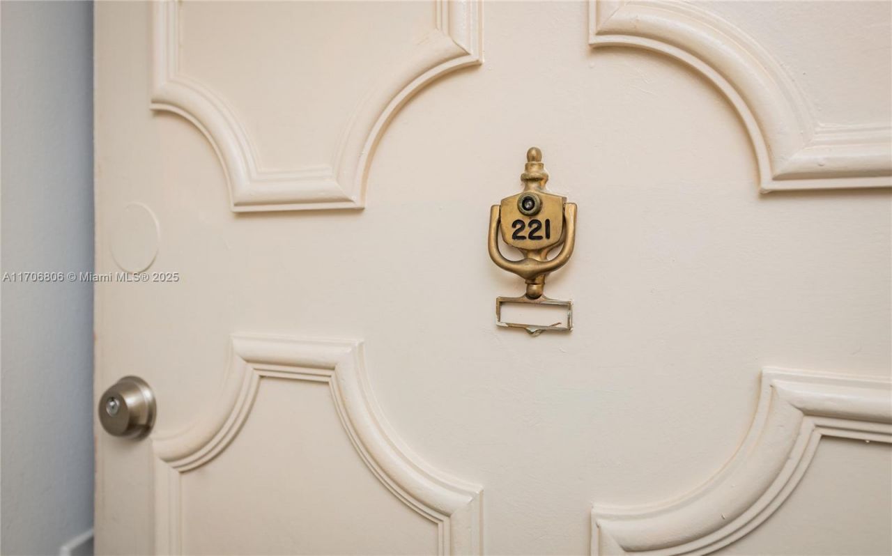 3505 S Ocean Dr, Unit 221, Hollywood, FL 33019 Photo