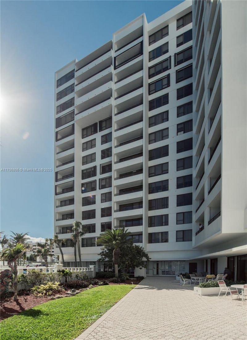 3505 S Ocean Dr, Unit 221, Hollywood, FL 33019 Photo