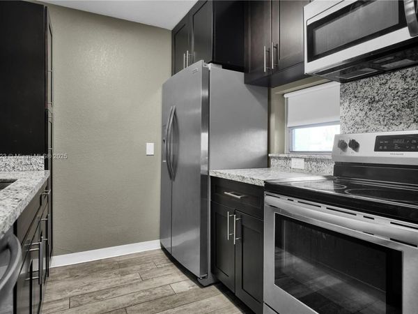 8550 N Sherman Cir, Unit 105, Miramar, FL 33025