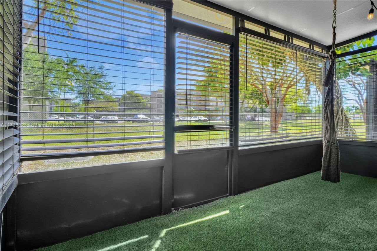 8550 N Sherman Cir, Unit 105, Miramar, FL 33025 Photo