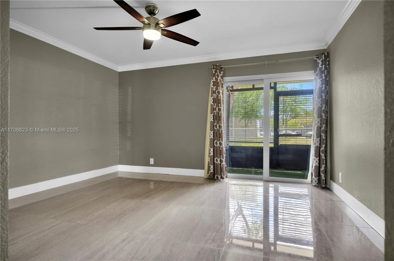 8550 N Sherman Cir, Unit 105, Miramar, FL 33025 Photo