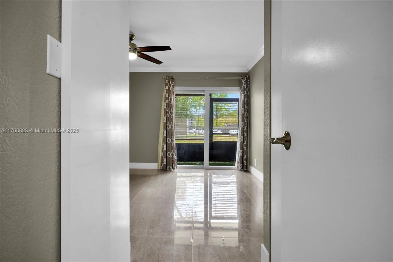 8550 N Sherman Cir, Unit 105, Miramar, FL 33025 Photo