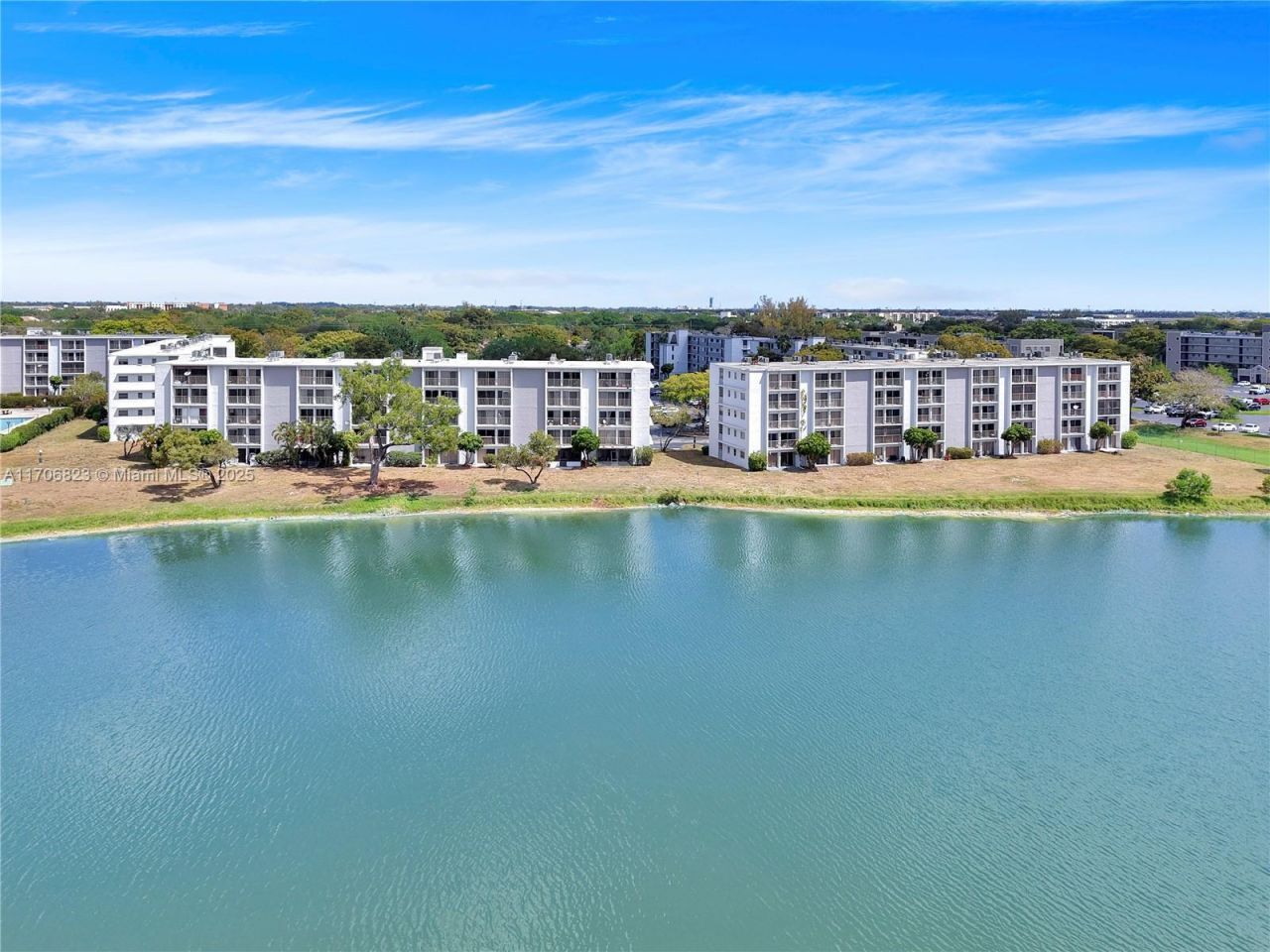 8550 N Sherman Cir, Unit 105, Miramar, FL 33025 Photo