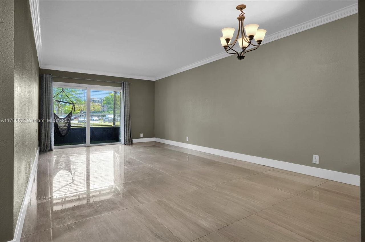 8550 N Sherman Cir, Unit 105, Miramar, FL 33025 Photo