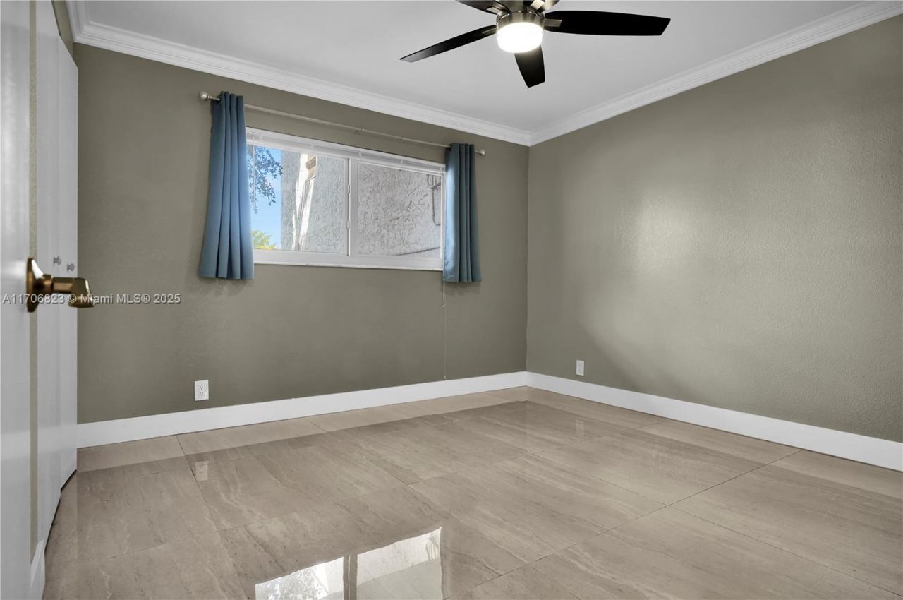 8550 N Sherman Cir, Unit 105, Miramar, FL 33025 Photo