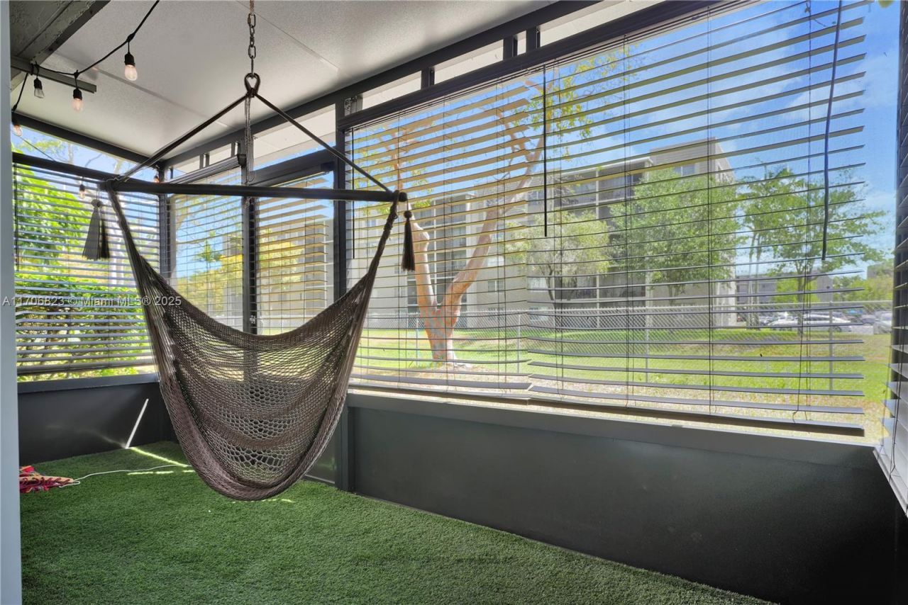 8550 N Sherman Cir, Unit 105, Miramar, FL 33025 Photo