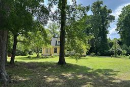 2708 Main St. photo 4