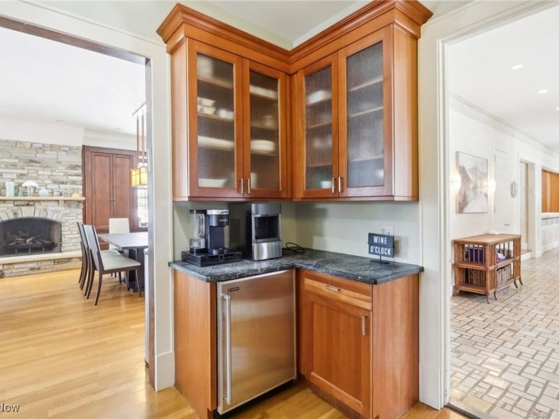 1688 Oakwood Drive, Cleveland Heights, OH 44121 Photo 14