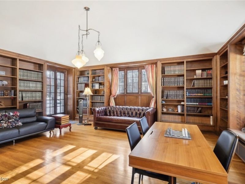 1688 Oakwood Drive, Cleveland Heights, OH 44121 Photo 16