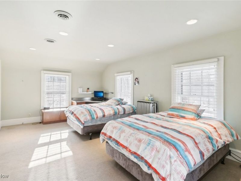 1688 Oakwood Drive, Cleveland Heights, OH 44121 Photo 21