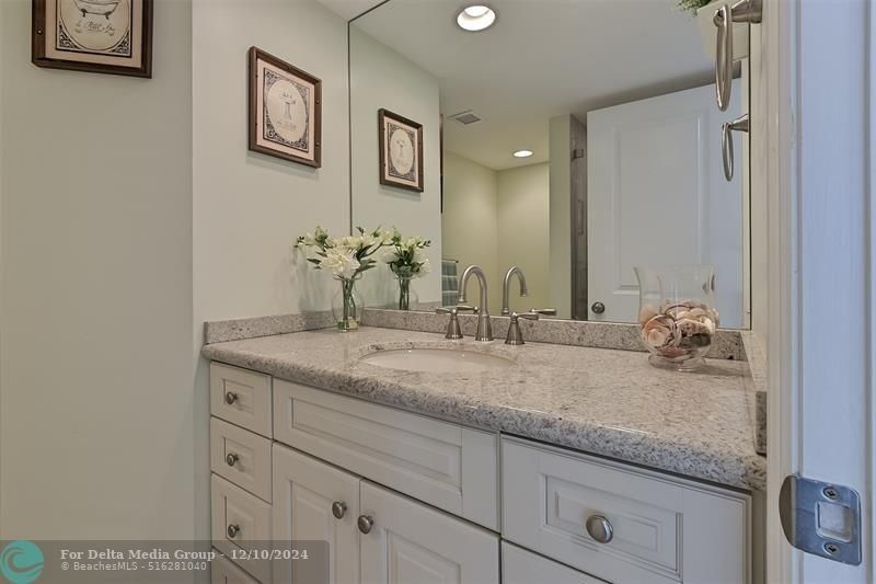 2200 S Ocean Lane, Unit 1001, Fort Lauderdale, FL 33316 Photo