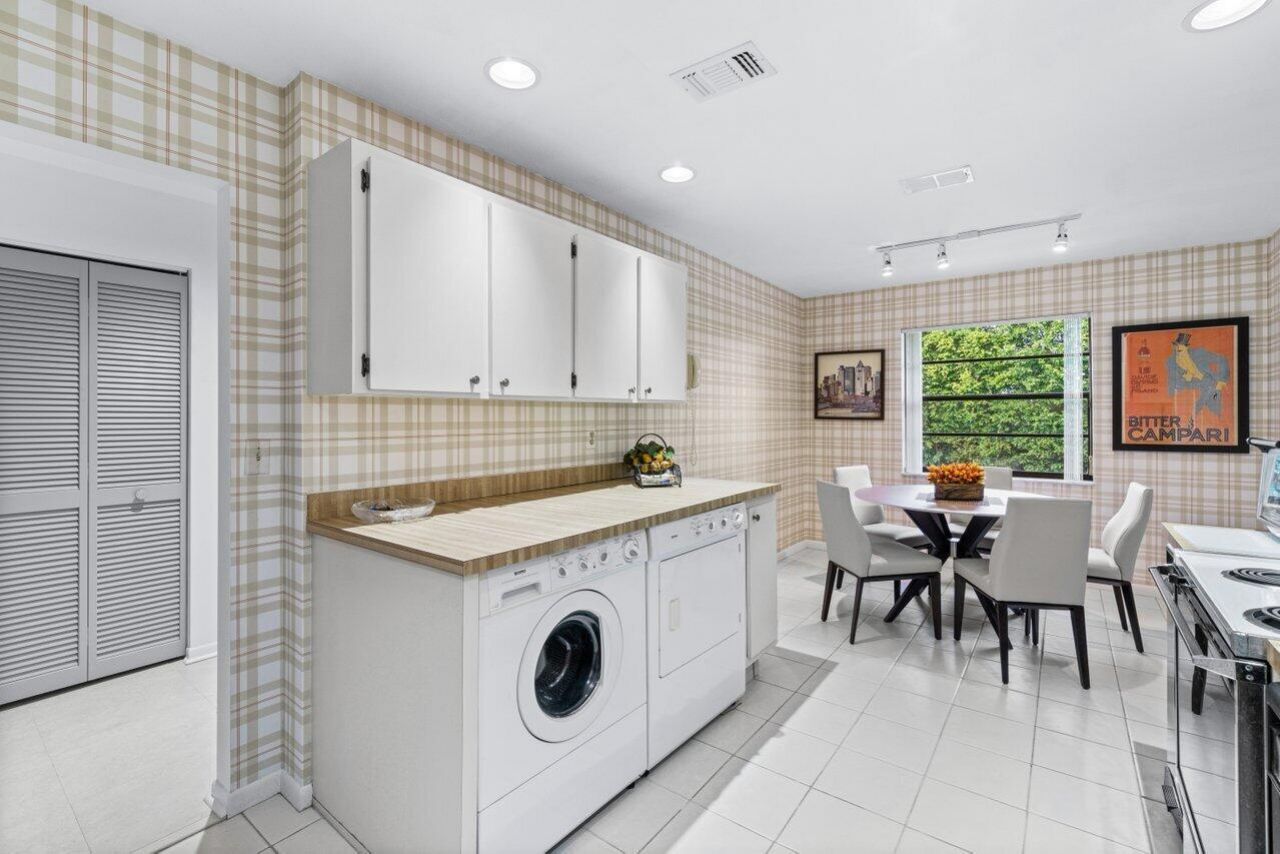 20 Westgate Lane, Unit B, Boynton Beach, FL 33436 Photo