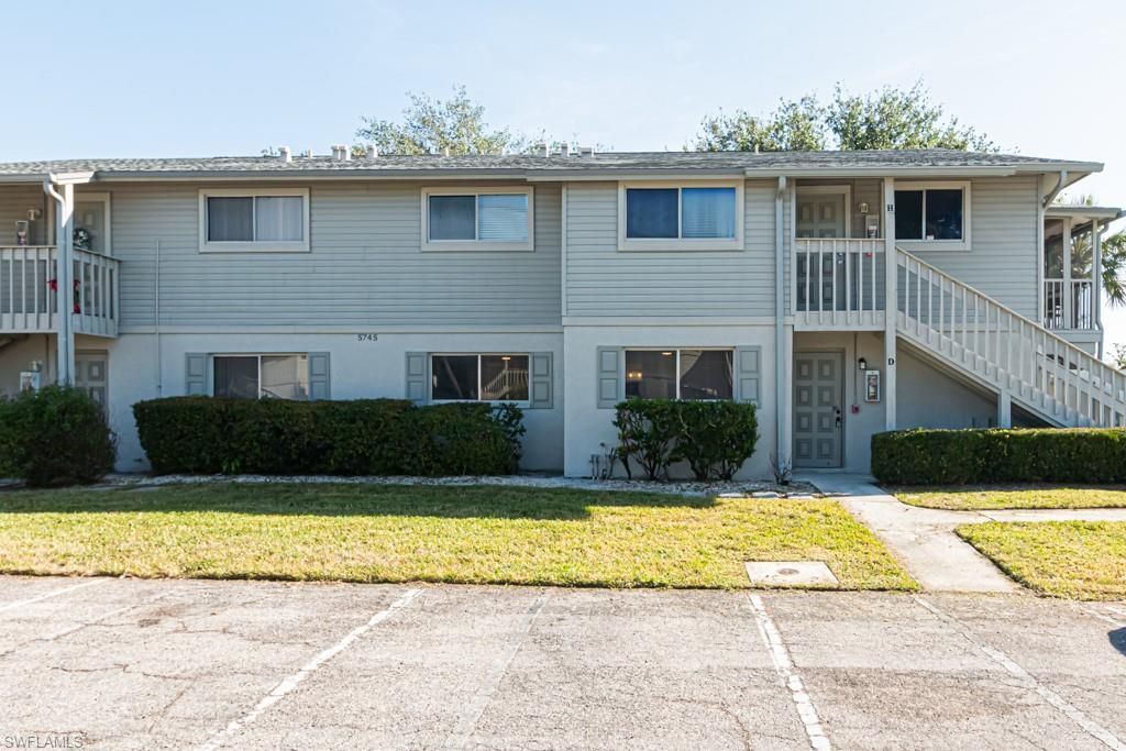 5745 Foxlake Dr, Unit D, North Fort Myers, FL 33917 Photo