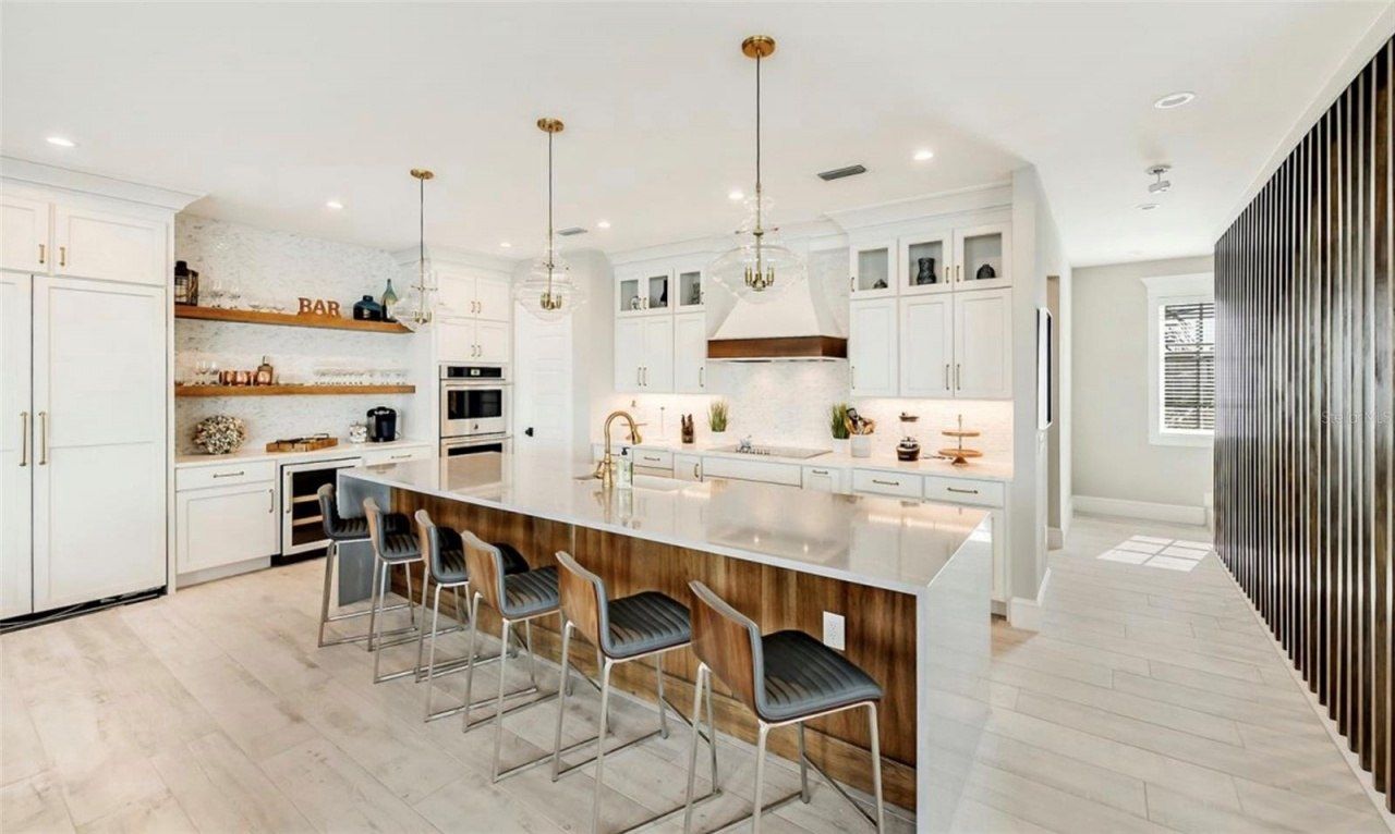 2516 Avenue A, Bradenton Beach, FL 34217 Photo