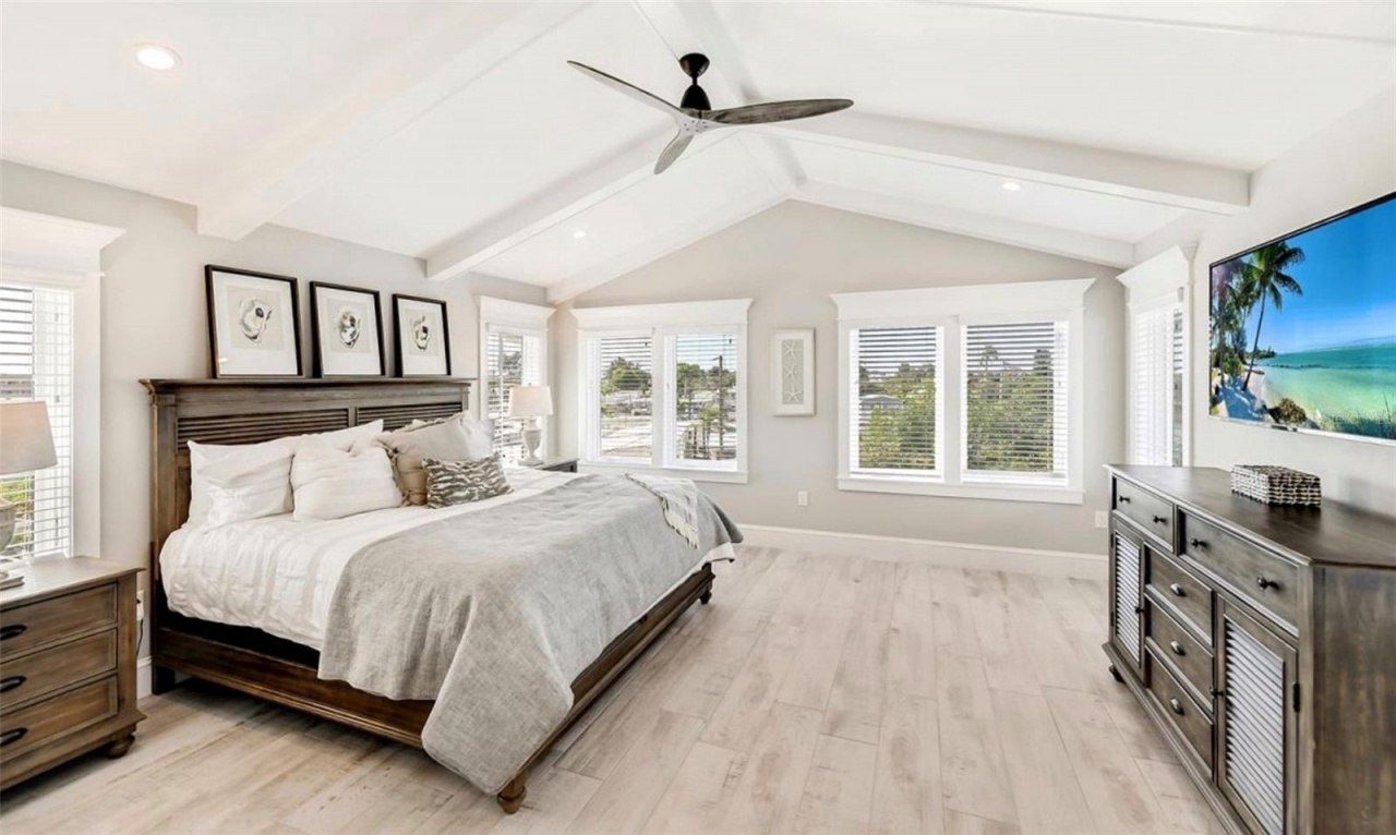 2516 Avenue A, Bradenton Beach, FL 34217 Photo