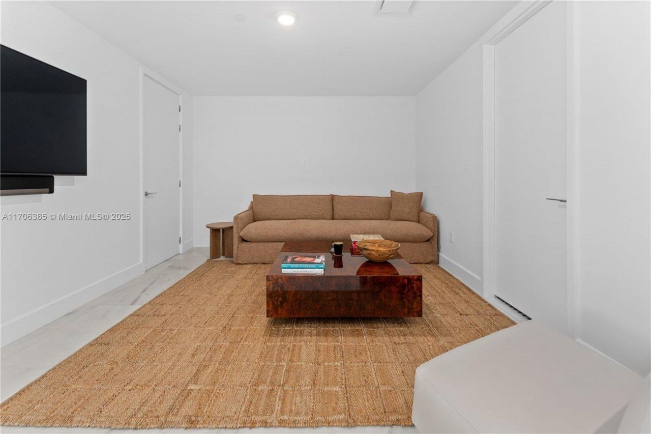 700 NE 26th Ter, Unit 4902, Miami, FL 33137 Photo