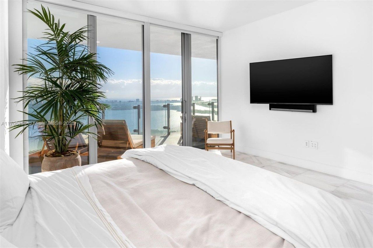 700 NE 26th Ter, Unit 4902, Miami, FL 33137 Photo