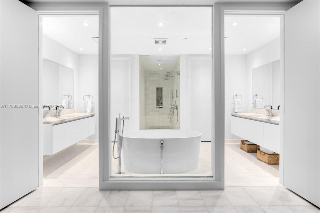 700 NE 26th Ter, Unit 4902, Miami, FL 33137 Photo