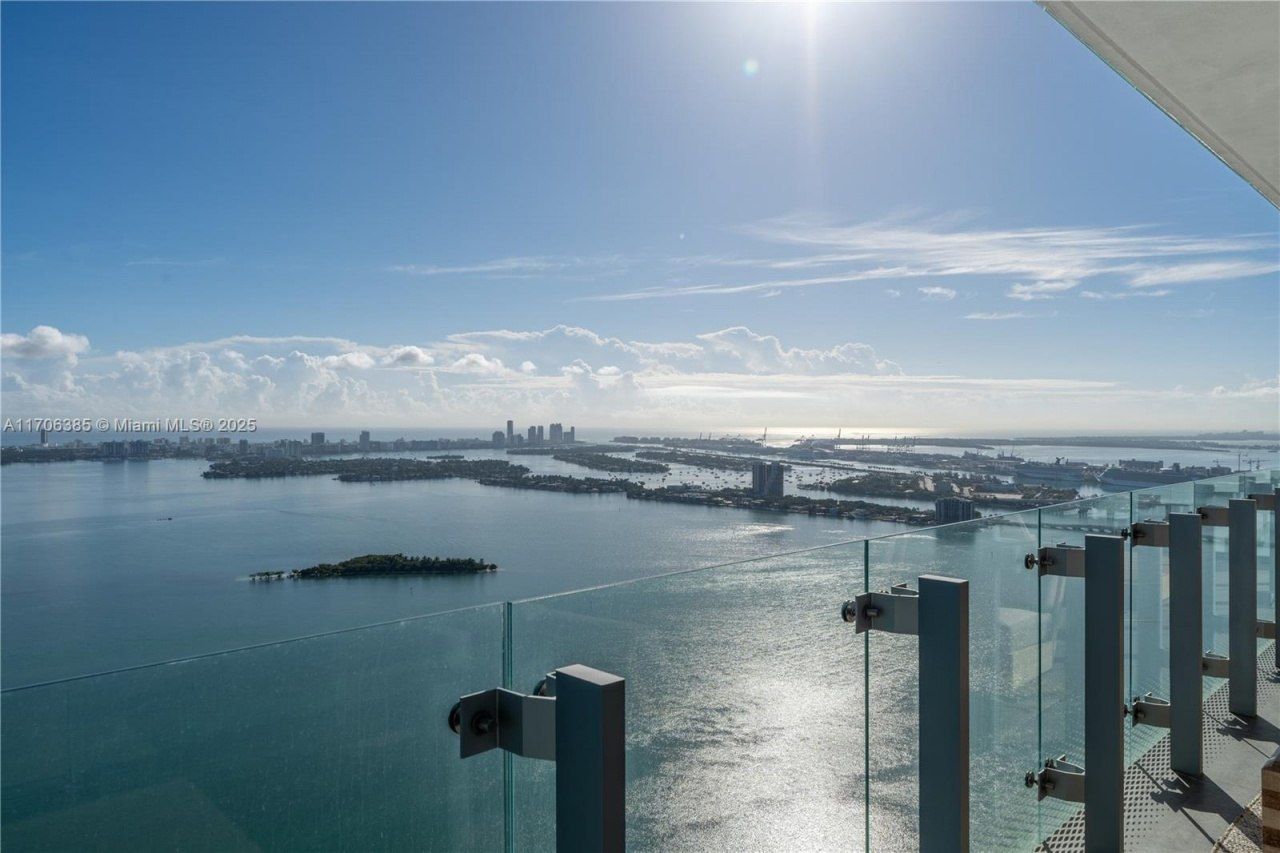 700 NE 26th Ter, Unit 4902, Miami, FL 33137 Photo