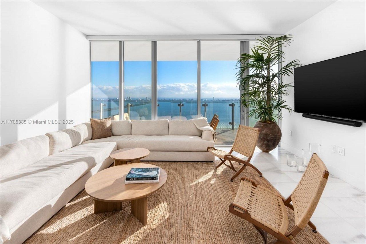 700 NE 26th Ter, Unit 4902, Miami, FL 33137 Photo