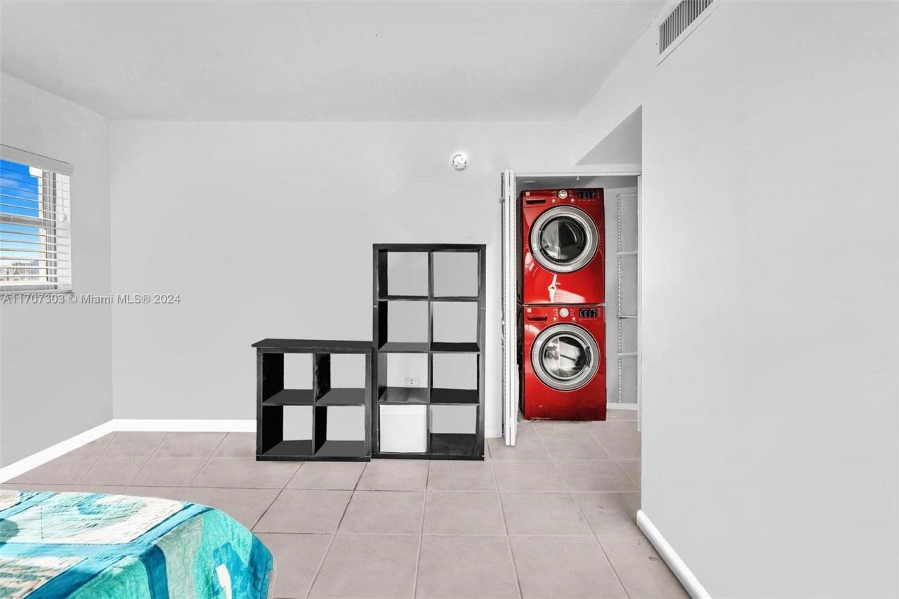 1881 Washington Ave, Unit 16H, Miami Beach, FL 33139 Photo