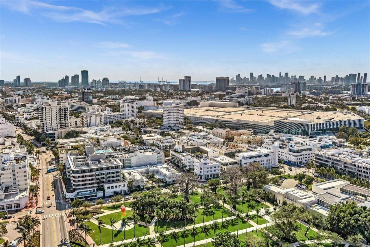 1881 Washington Ave, Unit 16H, Miami Beach, FL 33139 Photo