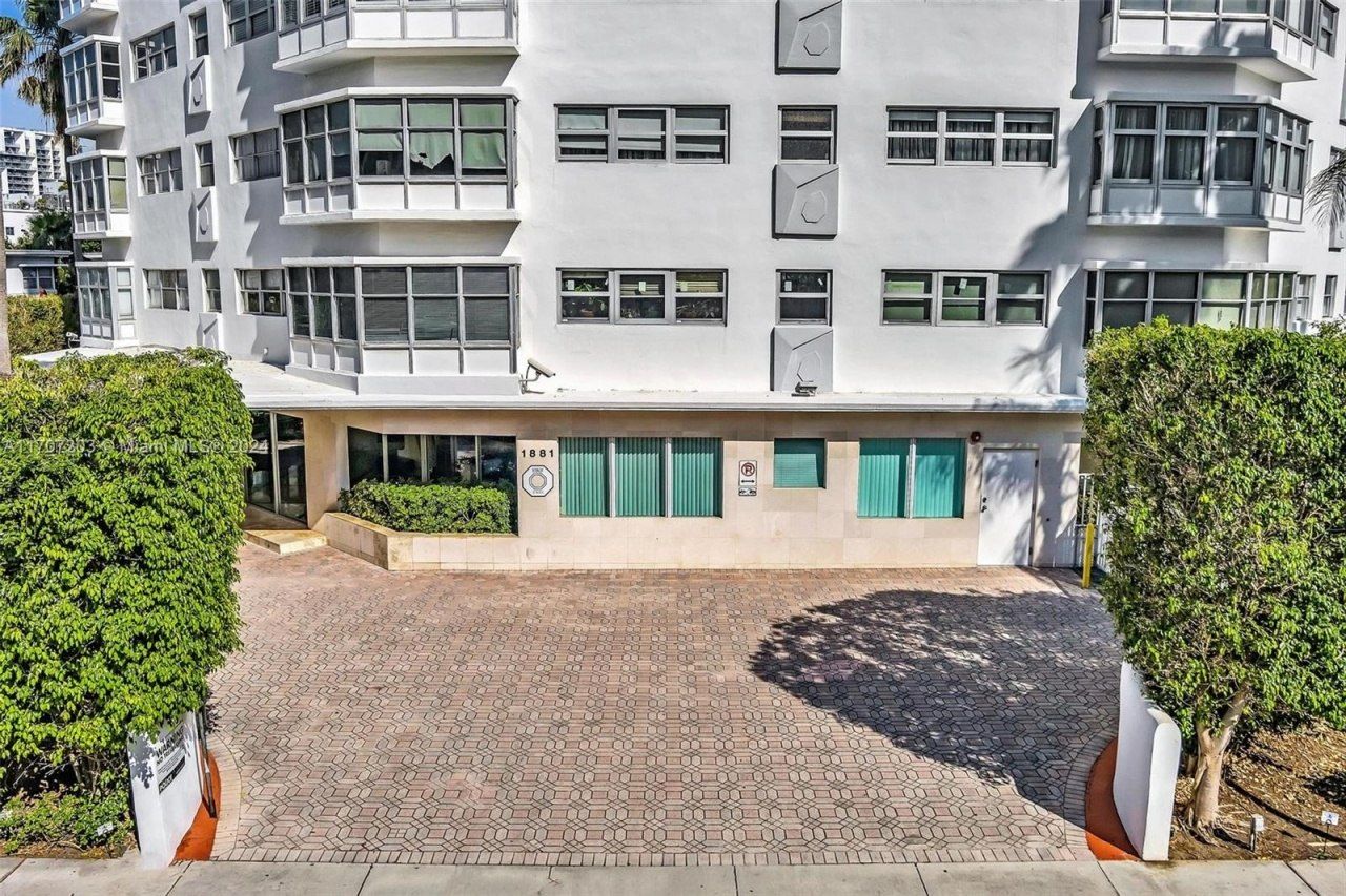 1881 Washington Ave, Unit 16H, Miami Beach, FL 33139 Photo