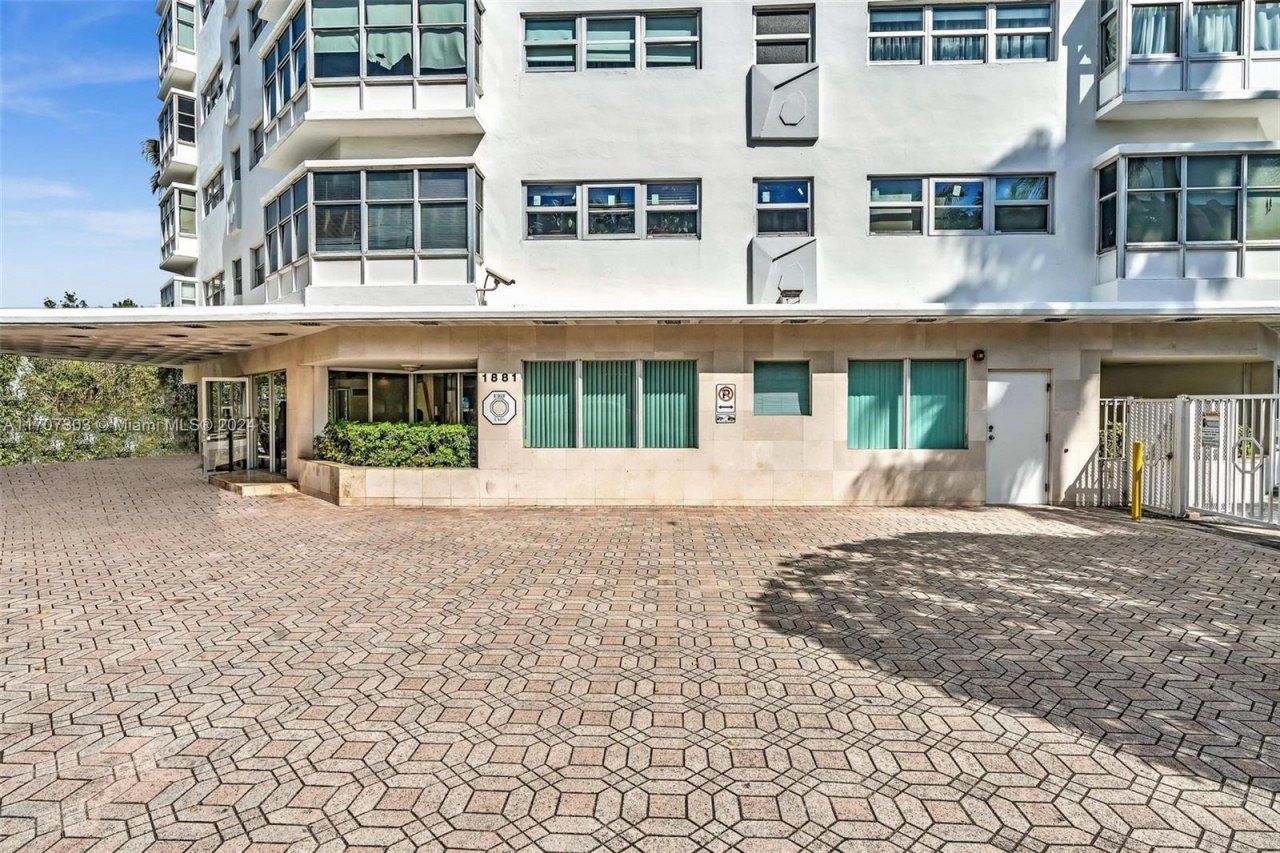 1881 Washington Ave, Unit 16H, Miami Beach, FL 33139 Photo