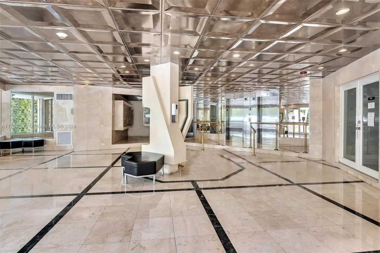 1881 Washington Ave, Unit 16H, Miami Beach, FL 33139 Photo