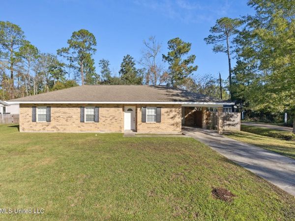 902 Rue De Lasalle Street, Waveland, MS 39576