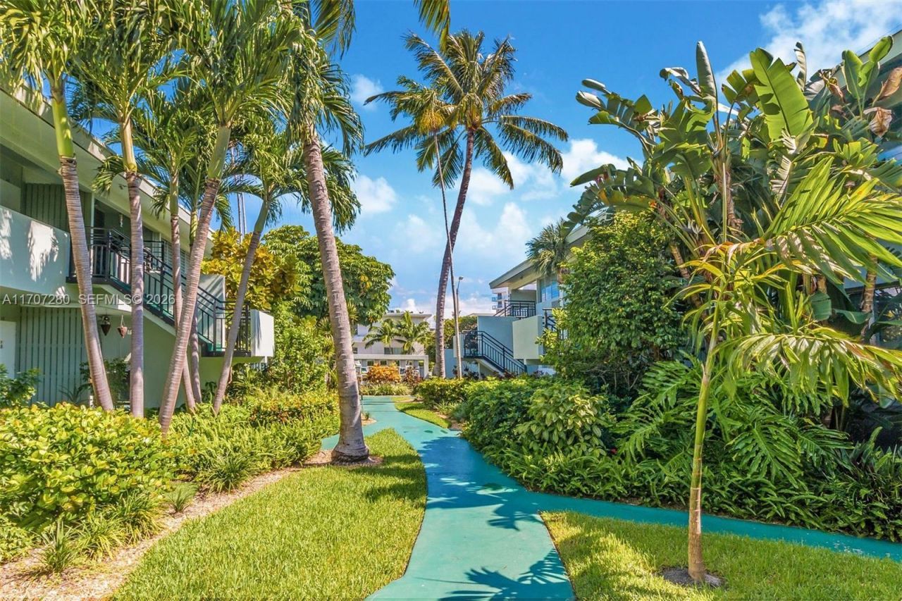 1060 98 St, Bay Harbor Islands, FL 33154 Photo