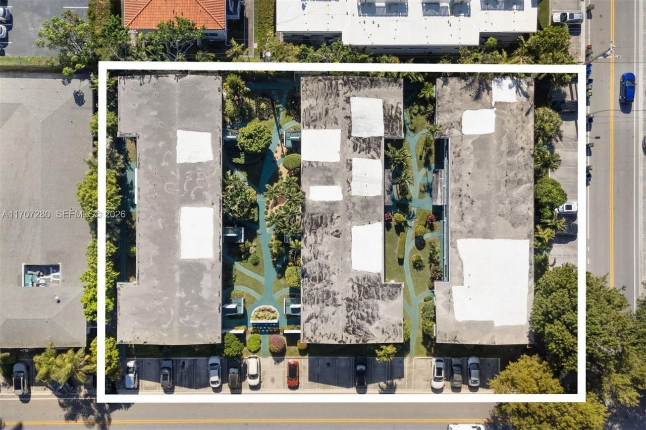 1060 98 St, Bay Harbor Islands, FL 33154 Photo