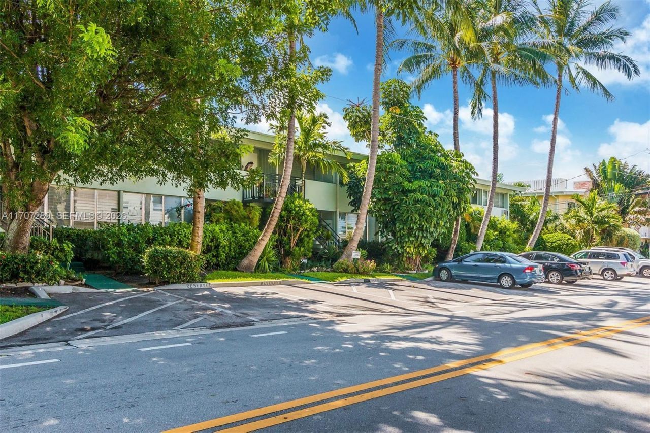 1060 98 St, Bay Harbor Islands, FL 33154 Photo